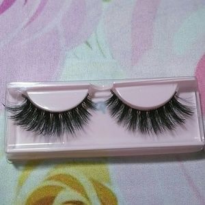 *LOW IN STOCK* C2 Chanel Lashes by Lash Levels
